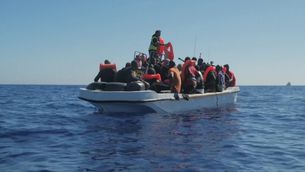 Milers de migrants menors que fugen per sobreviure es registren a Lampedusa cada any