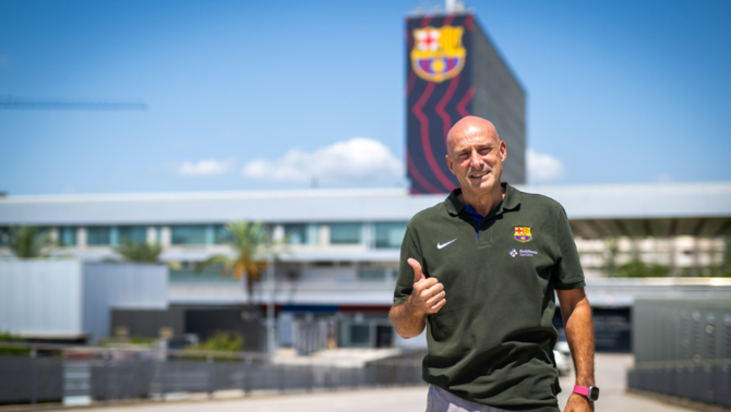  Tino Pérez, el dia de la seva presentació com a nou entrenador del Barça 