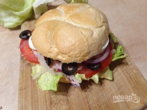 Средиземноморский сэндвич с тунцом - фото шаг 12