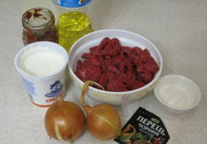 Бефстроганов с томатной пастой - фото шаг 1