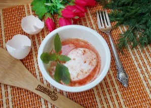 Яичница по-турецки с йогуртом - фото шаг 8