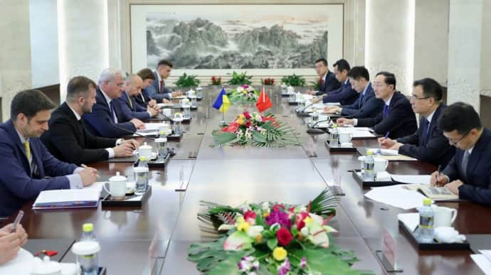 Україна та Китай провели консультації на рівні МЗС
