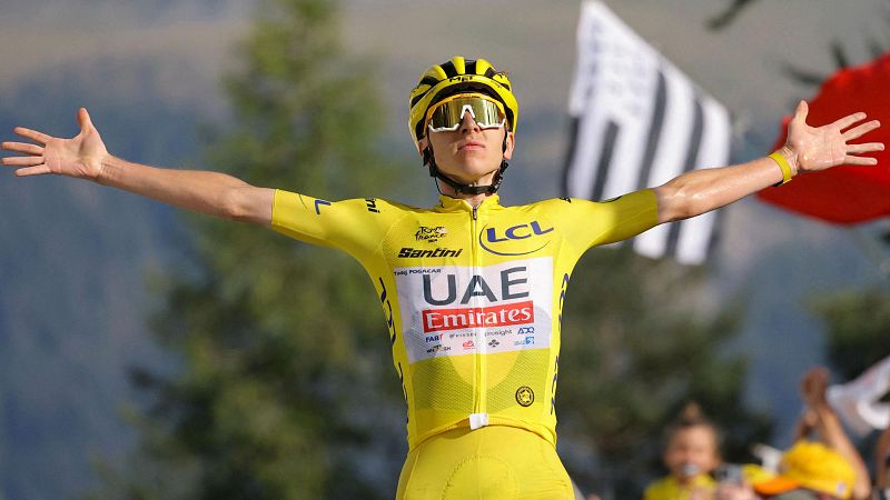 Pogacar se 'corona' en el Col de la Couillole y logra su quinta etapa superando en un duelo a Vingegaard