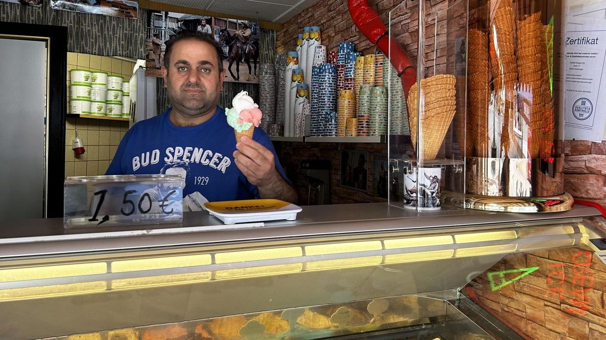 Eis verkaufen ist Himdads, Besitzer von Glogers Eis in Schöningen, größte Leidenschaft.