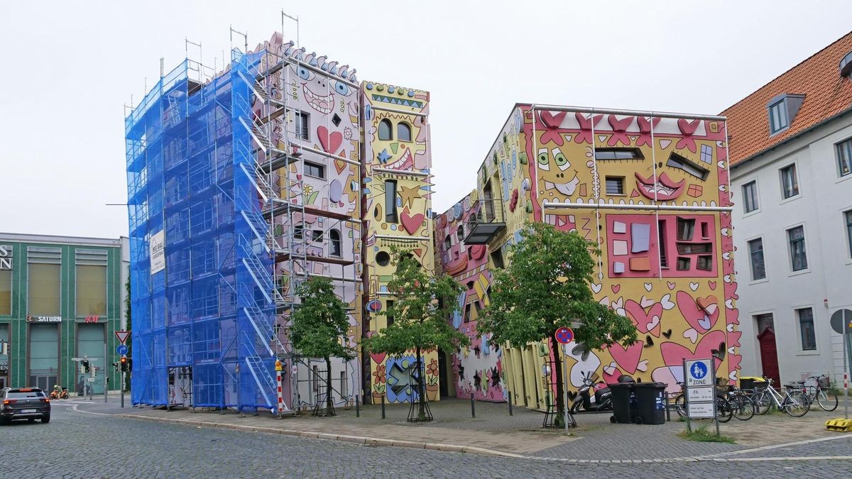 Das Rizzi-Haus im Braunschweiger Magniviertel ist derzeit teilweise eingerüstet. 