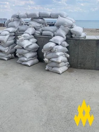 Occupants in Crimea are constantly building up defensive positions along the coast - "ATESH"