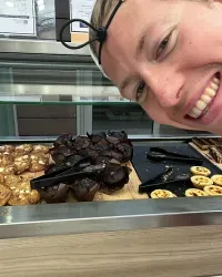 Chocolate muffins are a hit at the Olympic Village in Paris - NYT