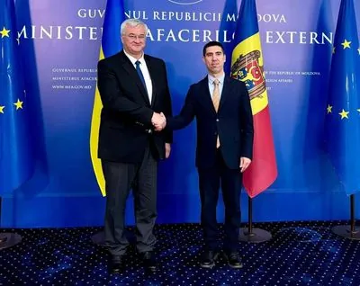 Joint steps for EU accession and countering Russian disinformation: Sibiga meets with Moldovan Foreign Minister