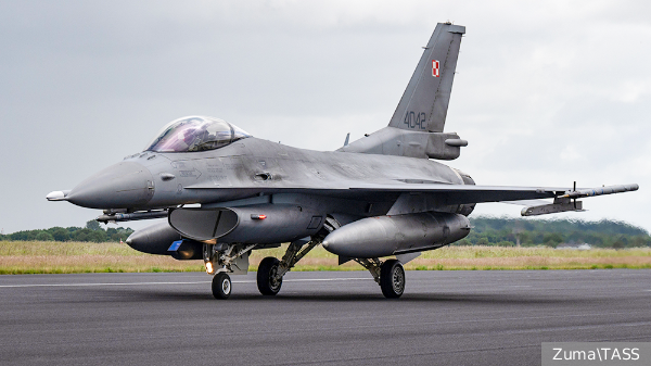 В США решили не размещать F-16 для ВСУ в странах ЕС