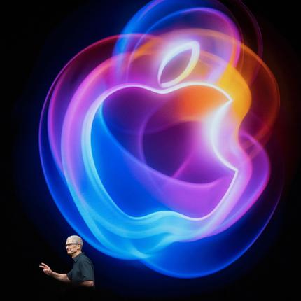 Apple Event: Apple-Chef Tim Cook bei der Vorstellung neuer iPhone-Modelle am Apple-Hauptquartier.