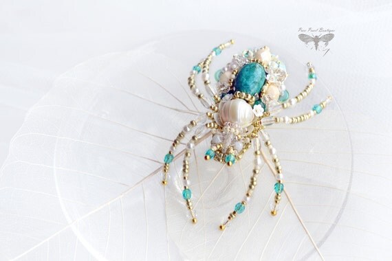 Spider jewelry, Spider brooch, Summer jewelry, Beadwork, Spider pin, Chrysocolla jewelry, Gift for her, Pearl brooch, Spider pin