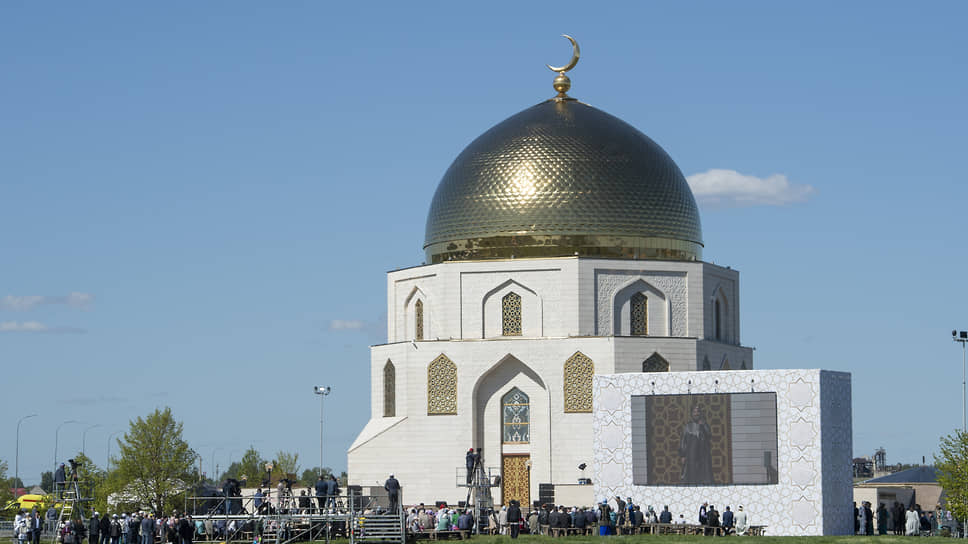 Праздник «Изге Болгар жыены»