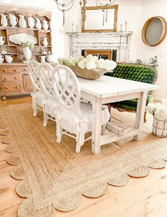 SCALLOP RUG!  LOVE!