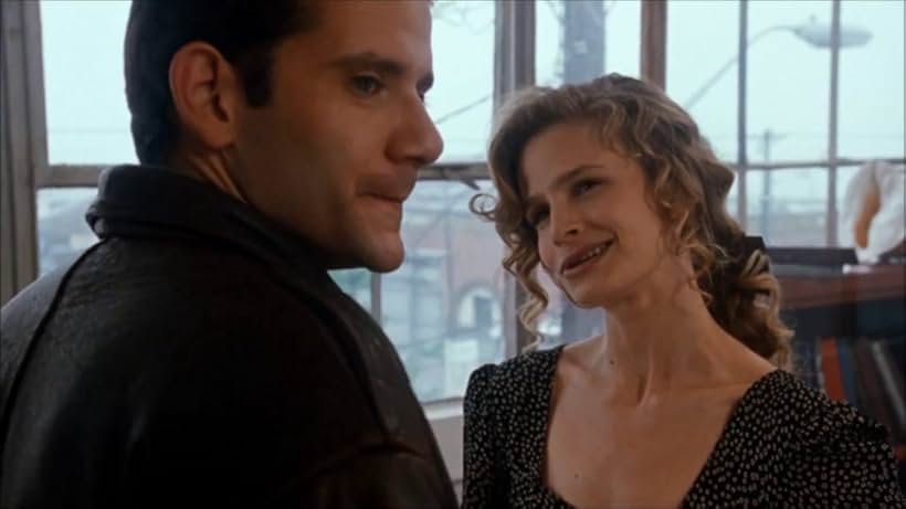 Campbell Scott and Kyra Sedgwick in Singles (1992)