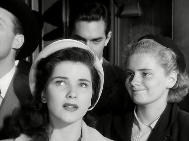 Jeffrey Hunter, Debra Paget, and Joyce Van Patten in Fourteen Hours (1951)