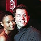 Mark Wahlberg and Thandiwe Newton in The Truth About Charlie (2002)