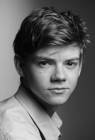Primary photo for Thomas Brodie-Sangster