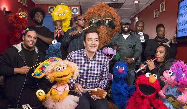 Fran Brill, Leslie Carrara-Rudolph, Jimmy Fallon, Joey Mazzarino, Martin P. Robinson, David Rudman, Caroll Spinney, Matt Vogel, Eric Jacobson, Cookie Monster, The Roots, The Muppets, Big Bird, Ryan Dillon, Elmo, and Abby Cadabby in Late Night with Jimmy Fallon (2009)