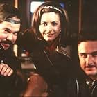 W. Earl Brown, Courteney Cox and David Arquette on the set of SCREAM