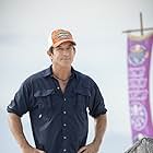 Jeff Probst in Survivor (2000)