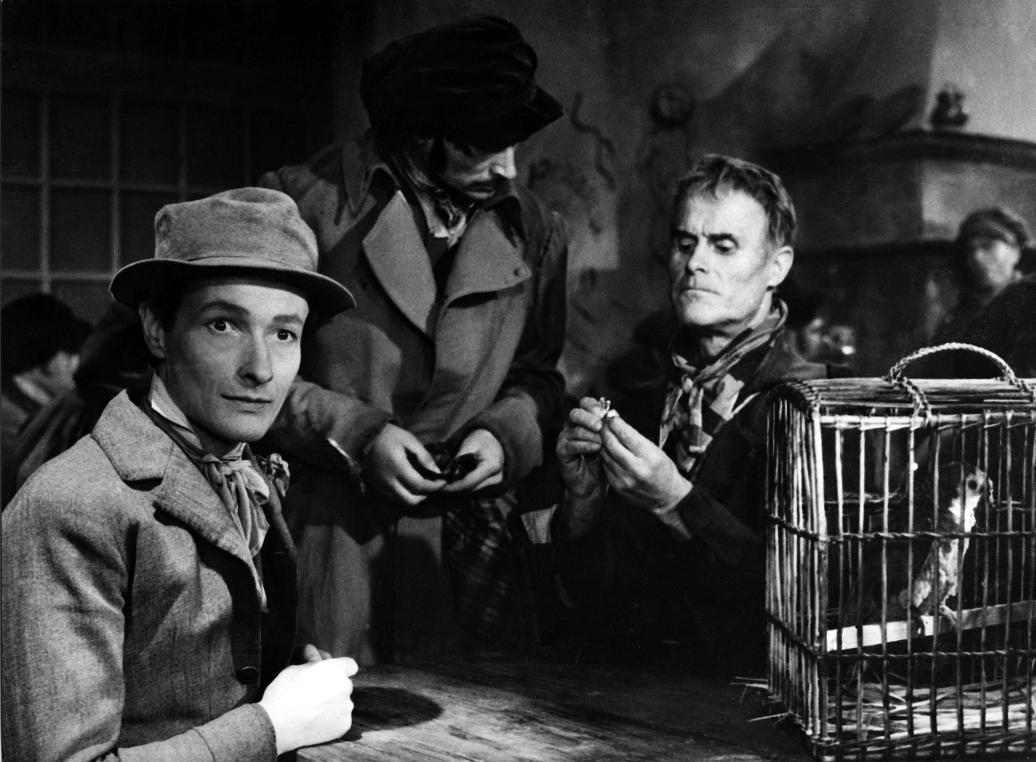 Jean-Louis Barrault and Gaston Modot in Children of Paradise (1945)