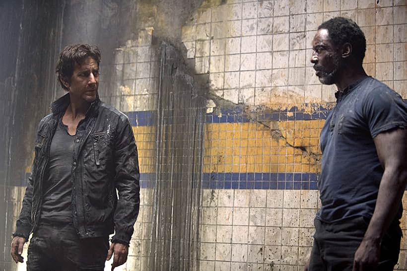 Henry Ian Cusick and Isaiah Washington in The 100 (2014)