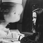 Christina Ricci and Malachi Pearson in Casper (1995)