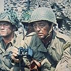 Robert Mitchum, Peter Falk, and Earl Holliman in Anzio (1968)