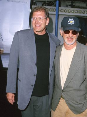 Steven Spielberg and Robert Zemeckis at an event for What Lies Beneath (2000)