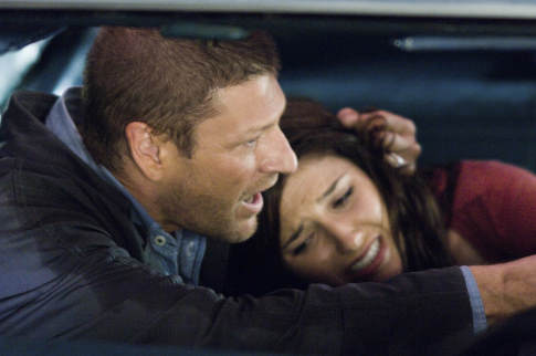 Sean Bean and Sophia Bush in The Hitcher (2007)