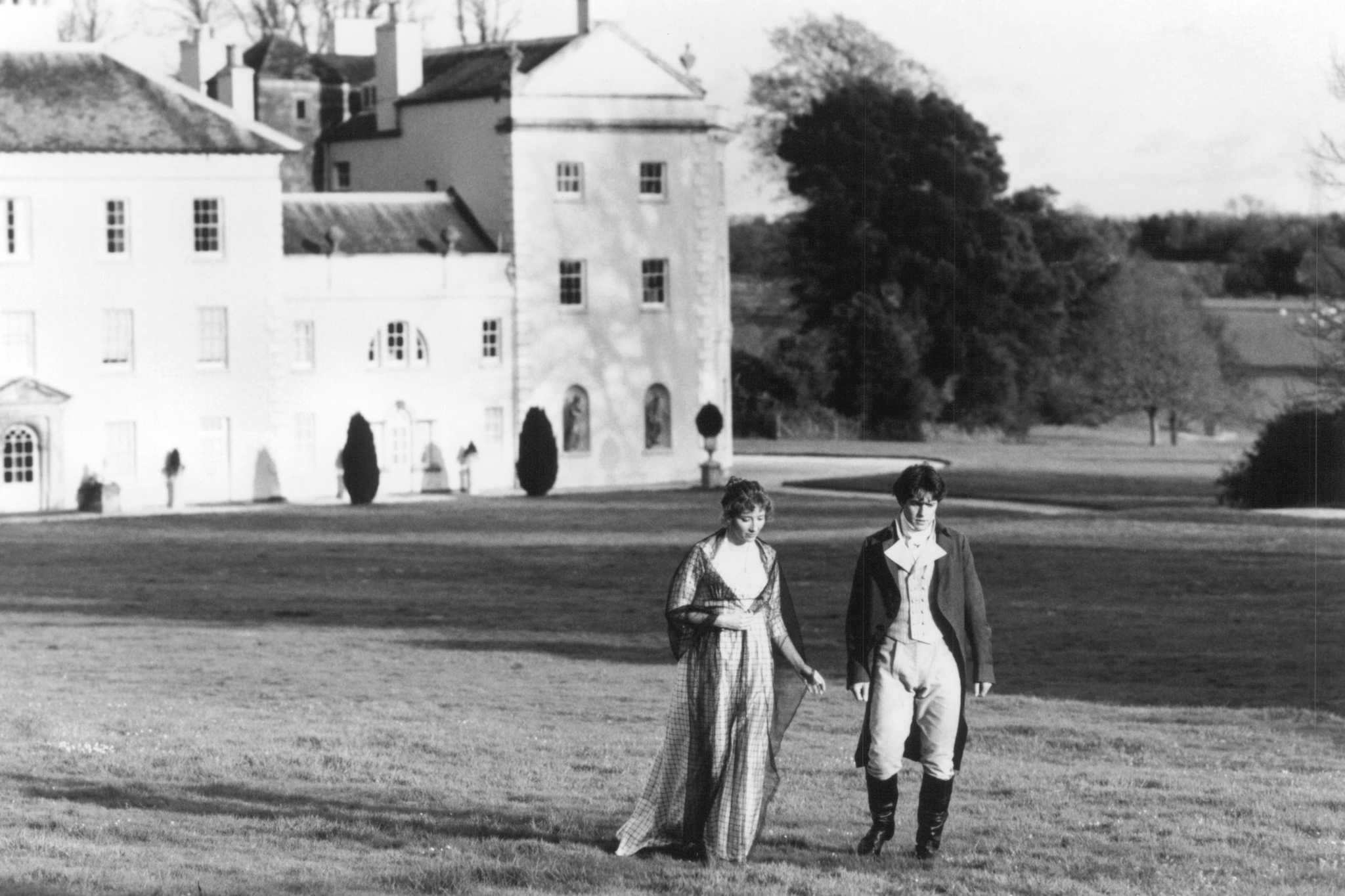 Hugh Grant and Emma Thompson in Sense and Sensibility (1995)