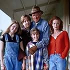 Lloyd Bridges, Jill Eikenberry, Laura Leighton, Sarah Martineck, and Lindsay Parker in The Other Woman (1995)