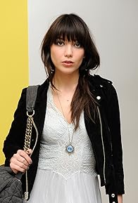 Primary photo for Daisy Lowe