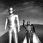 Lock Martin and Michael Rennie in The Day the Earth Stood Still (1951)