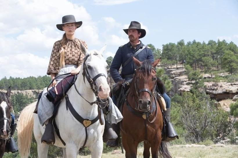 Christian Bale and Rosamund Pike in Hostiles (2017)