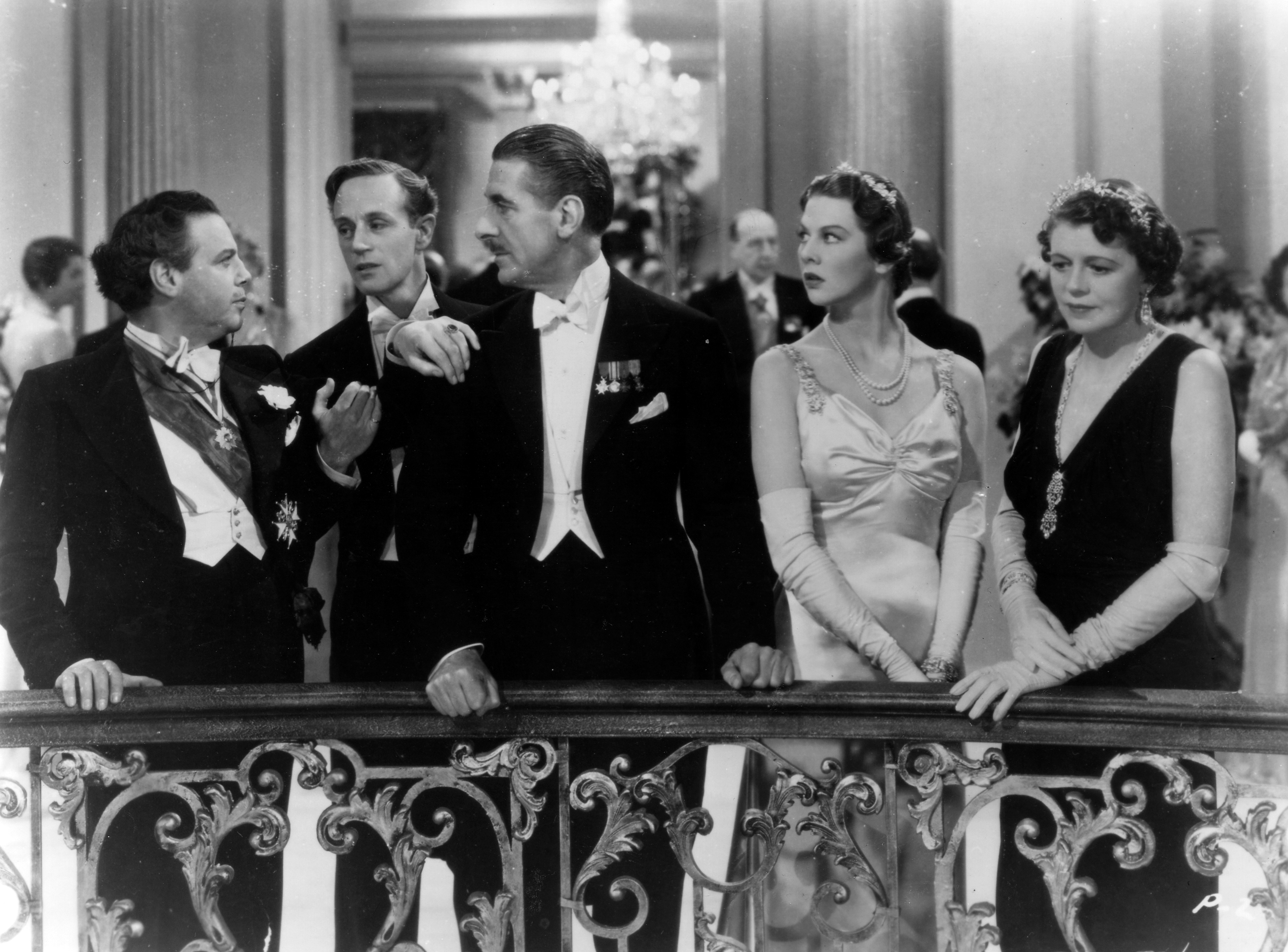 Leslie Howard, Wendy Hiller, Moyna MacGill, Esme Percy, and Scott Sunderland in Pygmalion (1938)