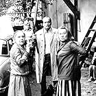 Svatopluk Benes, Natasa Gollová, Jana Svandová, and Eva Svobodová in Drahé tety a já (1975)