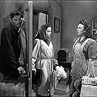 John McCallum, Patricia Plunkett, and Googie Withers in It Always Rains on Sunday (1947)