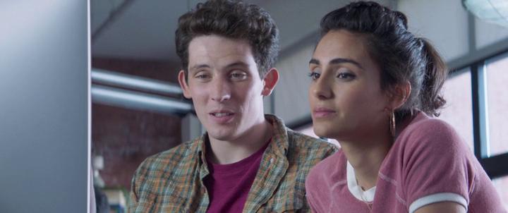 Aiysha Hart and Josh O'Connor in Hope Gap (2019)