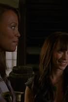 Jennifer Love Hewitt and Aisha Tyler in Ghost Whisperer (2005)
