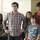 Ty Burrell, Sarah Hyland, Ariel Winter, Nolan Gould, and Reid Ewing in Modern Family (2009)
