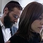 Alessandro Nivola and Rachel McAdams in Disobedience (2017)