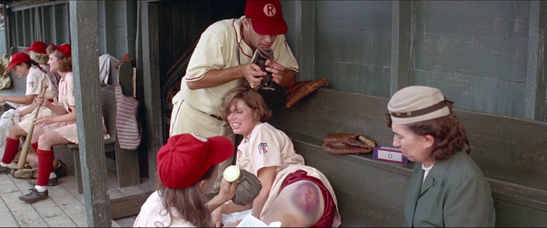 Tom Hanks, Pauline Brailsford, Renée Coleman, and Anne Ramsay in A League of Their Own (1992)