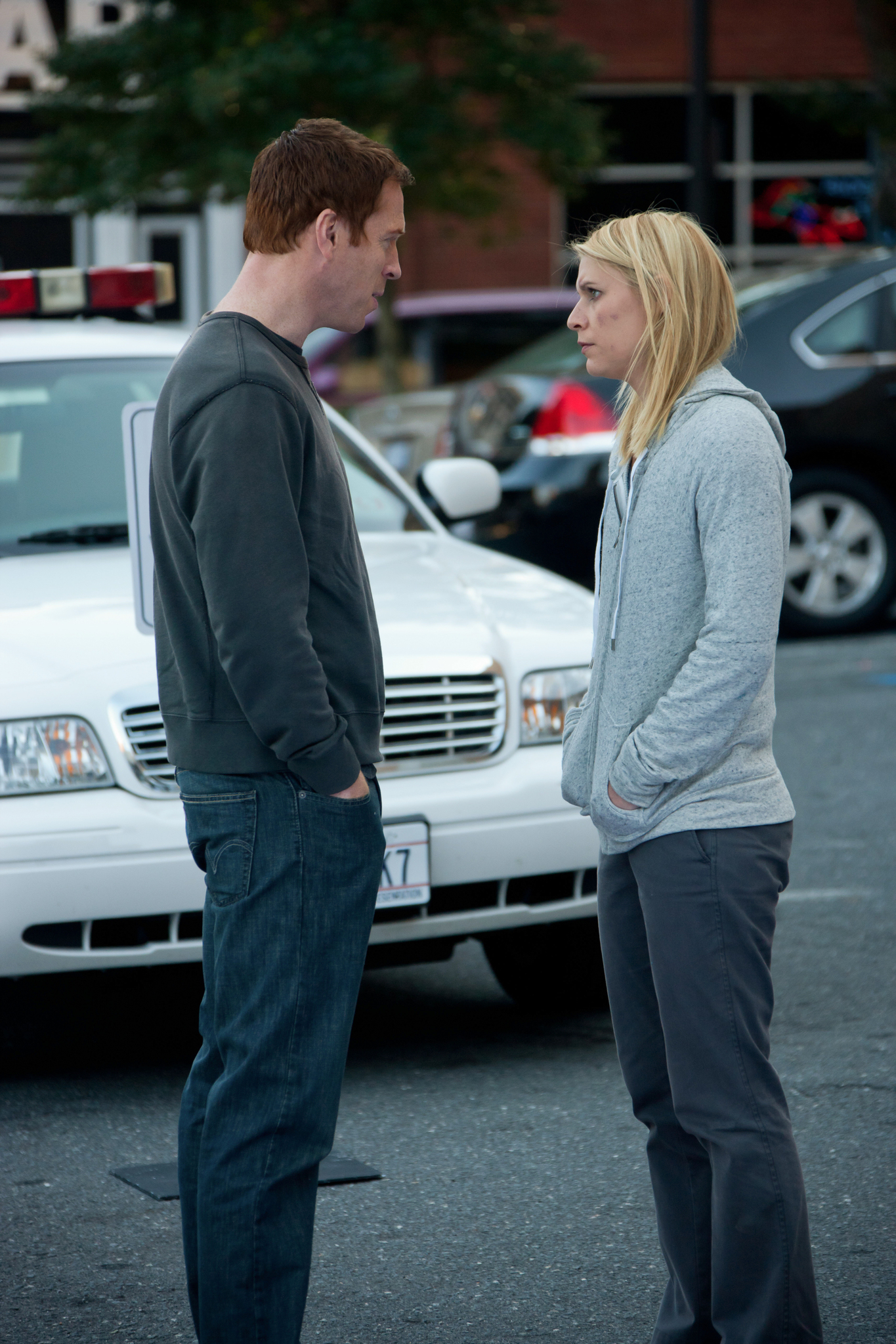 Claire Danes and Damian Lewis in Homeland (2011)