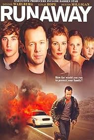 Donnie Wahlberg, Leslie Hope, Sarah Ramos, Dustin Milligan, and Nathan Gamble in Runaway (2006)