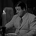 Lou Costello in Hold That Ghost (1941)