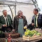 Michael Brandner, Klaus Stiglmeier, and Christian Tramitz in Alles im Einklang (2022)