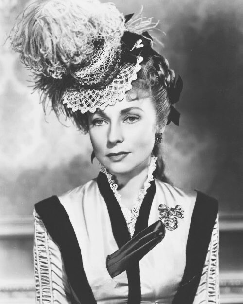 Agnes Moorehead in Mrs. Parkington (1944)
