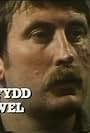 Dafydd Hywel in Yr Alcoholig Llon (1984)