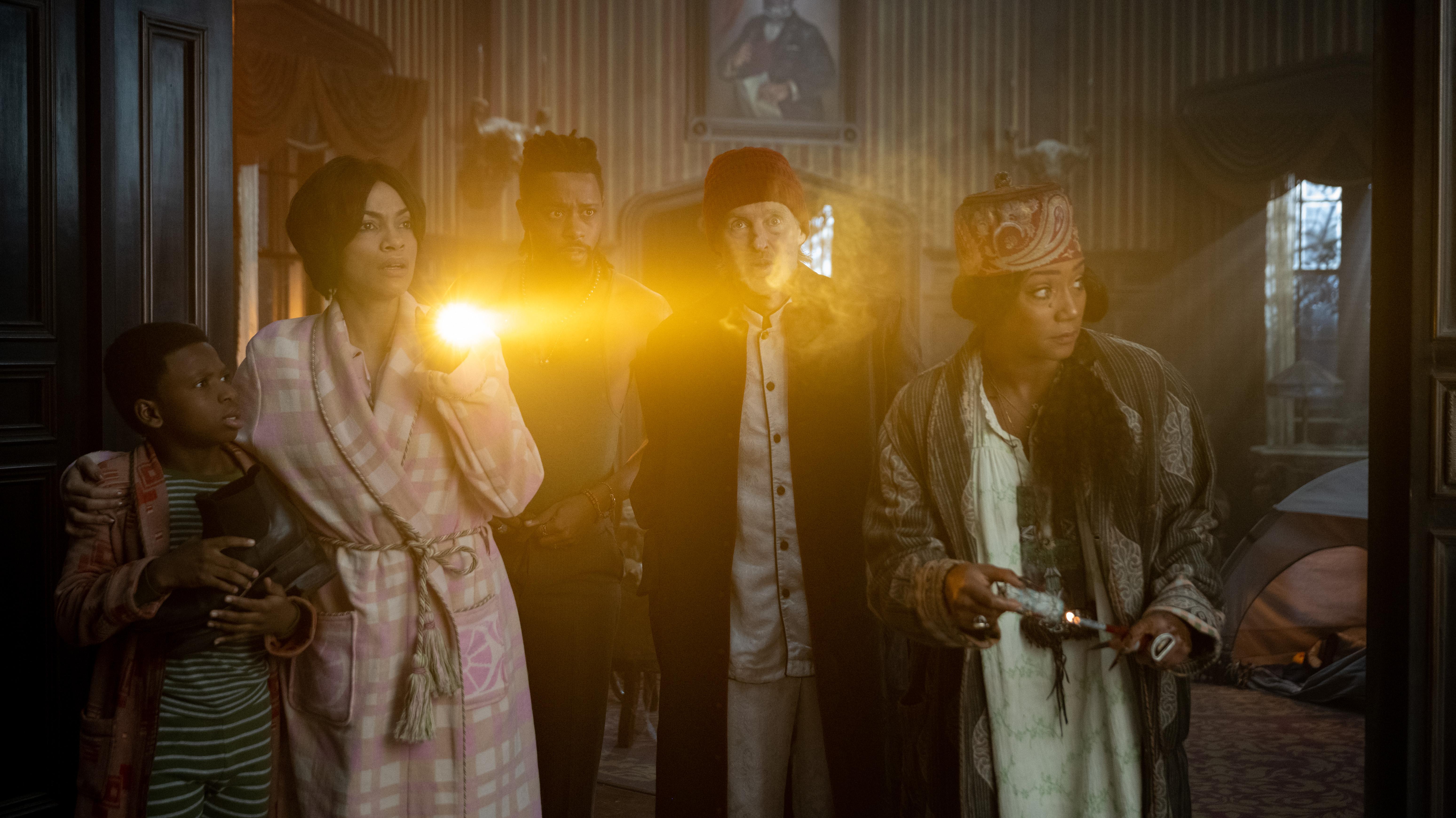 Owen Wilson, Rosario Dawson, Chase Dillon, Tiffany Haddish, and LaKeith Stanfield in Haunted Mansion (2023)